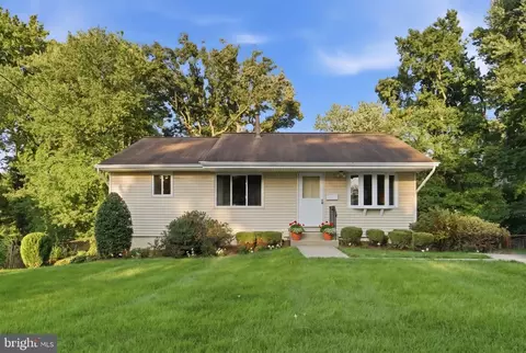 Exterior - 5607 Haddon Dr, Lanham, MD 20706 photo 8 of 16