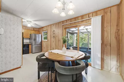 Dining - 5607 Haddon Dr, Lanham, MD 20706 photo 2 of 3