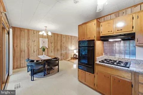 Kitchen - 5607 Haddon Dr, Lanham, MD 20706 photo 4 of 4