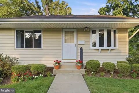 Exterior - 5607 Haddon Dr, Lanham, MD 20706 photo 16 of 16