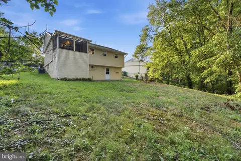 Exterior - 5607 Haddon Dr, Lanham, MD 20706 photo 14 of 16