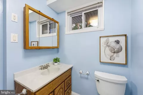 Bath - 5607 Haddon Dr, Lanham, MD 20706 photo 6 of 6