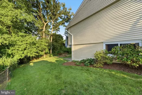 Exterior - 5607 Haddon Dr, Lanham, MD 20706 photo 12 of 16