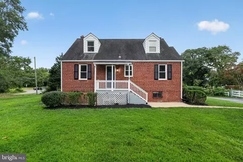 10904 Livingston Rd, Fort Washington, MD 20744