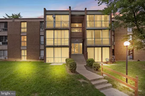 7959 Riggs Rd #5, Hyattsville, MD 20783
