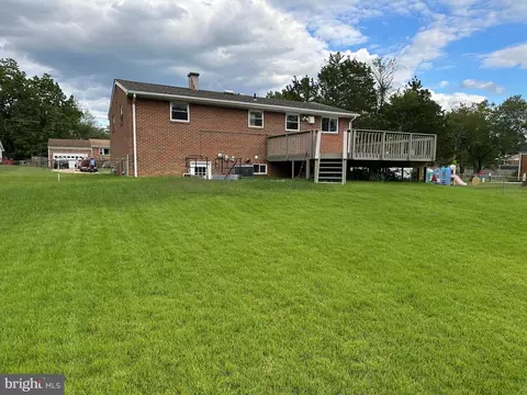 7013 Buchanan Rd, Temple Hills, MD 20748