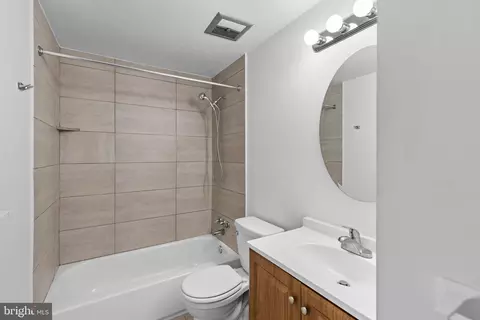 Bath - 12000 Dove Cir, Laurel, MD 20708 photo 2 of 2