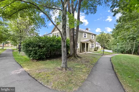 Exterior - 12000 Dove Cir, Laurel, MD 20708 photo 3 of 5