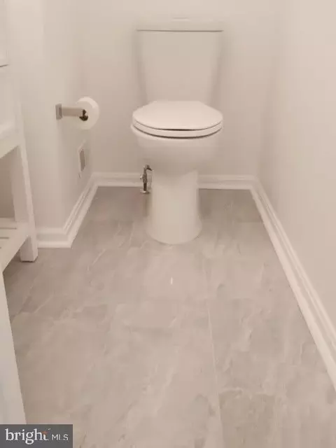 Entry Way - 711 Faraway Ct, Bowie, MD 20721 photo 8 of 10