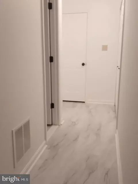 Entry Way - 711 Faraway Ct, Bowie, MD 20721 photo 7 of 10