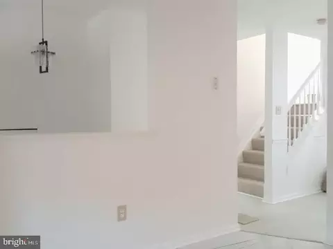 Entry Way - 711 Faraway Ct, Bowie, MD 20721 photo 5 of 10