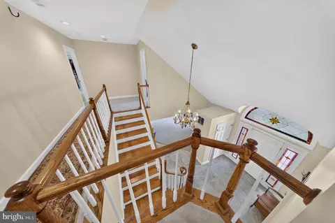 Entry Way - 13901 Mount Oak Ct, Bowie, MD 20721 photo 5 of 8