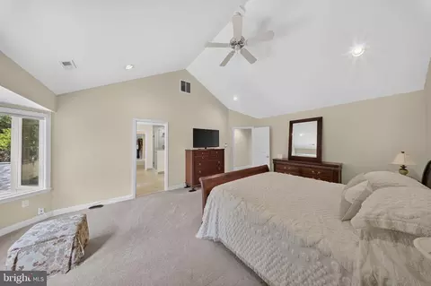 Bedroom - 13901 Mount Oak Ct, Bowie, MD 20721 photo 2 of 10