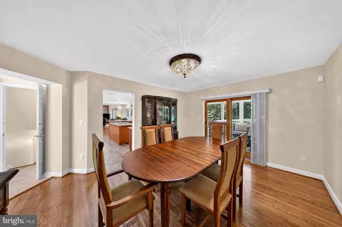 Dining - 13901 Mount Oak Ct, Bowie, MD 20721 photo 4 of 5