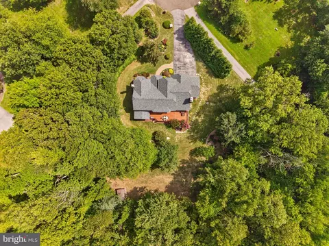 View/Area - 13901 Mount Oak Ct, Bowie, MD 20721 photo 9 of 11