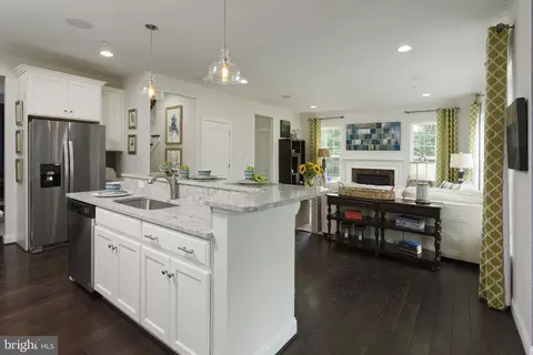 Kitchen - 7103 Donston Dr, Laurel, MD 20707 photo 3 of 4