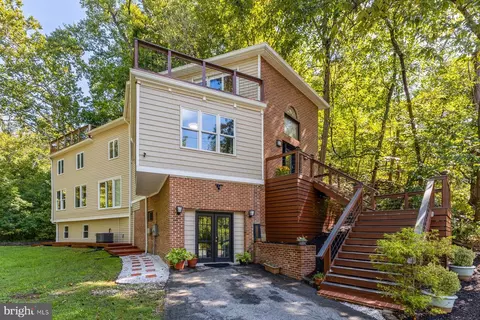 13911 Piscataway Dr, Fort Washington, MD 20744
