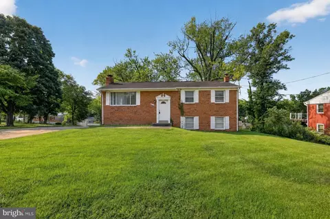 5711 Old Temple Hill Rd, Temple Hills, MD 20748