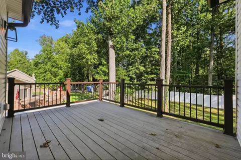 Exterior - 13231 Mockingbird Ln, Bowie, MD 20720 photo 3 of 9