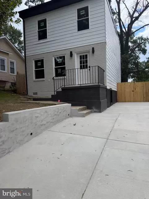 5707 Davey St, Capitol Heights, MD 20743
