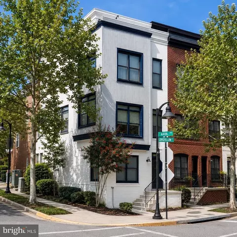 4400 Longfellow St, Hyattsville, MD 20781