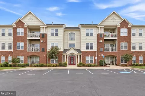 6212 Westchester Park Dr #F, College Park, MD 20740