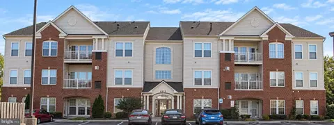 6212 Westchester Park Dr #F, College Park, MD 20740