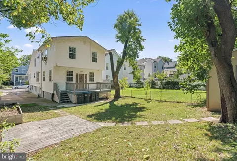 Exterior - 4022 36th St, Mount Rainier, MD 20712 photo 4 of 5