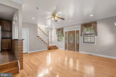 Living - 4022 36th St, Mount Rainier, MD 20712 photo 3 of 6