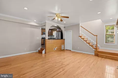 Living - 4022 36th St, Mount Rainier, MD 20712 photo 4 of 6