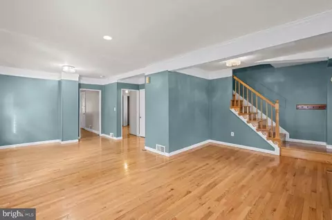 Living - 4022 36th St, Mount Rainier, MD 20712 photo 2 of 6