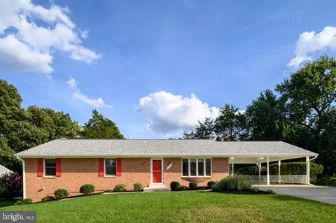 11201 Cedar Ln, Beltsville, MD 20705