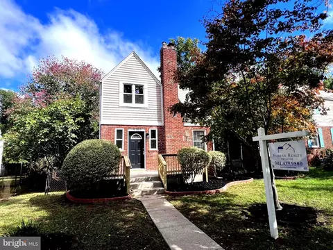5702 Newton St, Hyattsville, MD 20784
