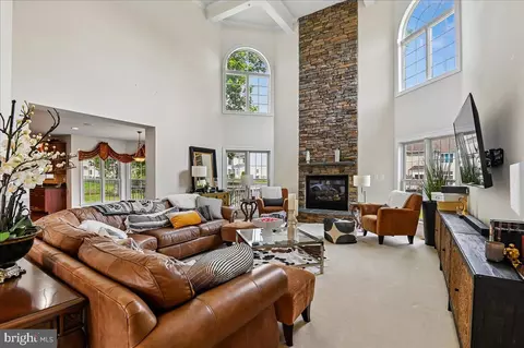 Living - 14604 Derrick Ct, Bowie, MD 20721 photo 4 of 4