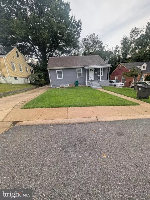 6004 36th Ave, Hyattsville, MD 20782