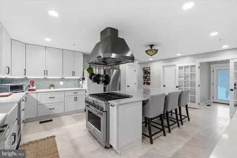 Kitchen - 13717 Martin Rd, Brandywine, MD 20613 photo 3 of 3