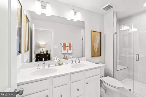 Bath - 12534 Copper Leaf Ave, Brandywine, MD 20613 photo 1 of 2