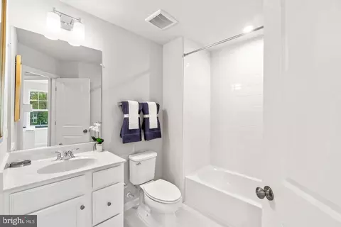 Bath - 12534 Copper Leaf Ave, Brandywine, MD 20613 photo 2 of 2