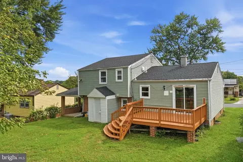 Exterior - 7518 Dover Ln, Lanham, MD 20706 photo 7 of 12