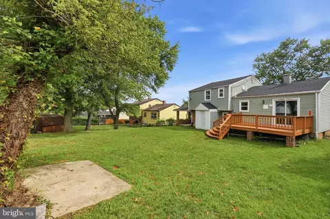 Exterior - 7518 Dover Ln, Lanham, MD 20706 photo 5 of 12
