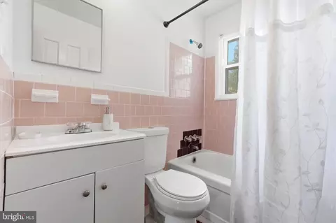Bath - 7518 Dover Ln, Lanham, MD 20706 photo 1 of 2