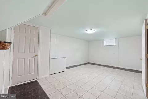 Entry Way - 7518 Dover Ln, Lanham, MD 20706 photo 2 of 2
