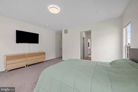 Bedroom - 6119 Savannah Dr, Brandywine, MD 20613 photo 2 of 4