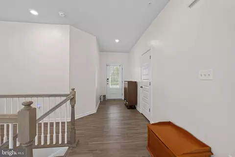 Entry Way - 6119 Savannah Dr, Brandywine, MD 20613 photo 1 of 10