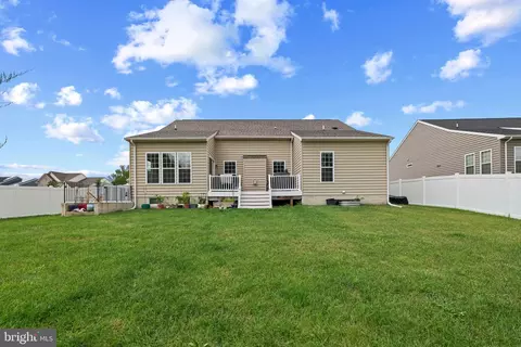Exterior - 6119 Savannah Dr, Brandywine, MD 20613 photo 5 of 8