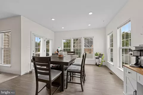 Entry Way - 6119 Savannah Dr, Brandywine, MD 20613 photo 5 of 10