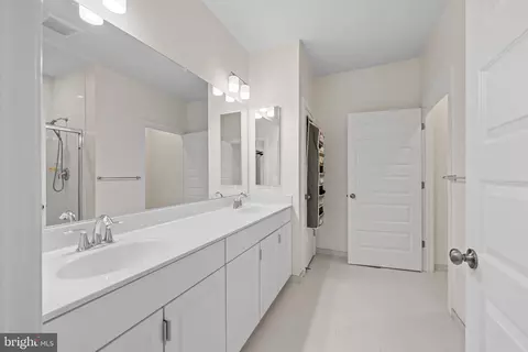 Entry Way - 6119 Savannah Dr, Brandywine, MD 20613 photo 7 of 10