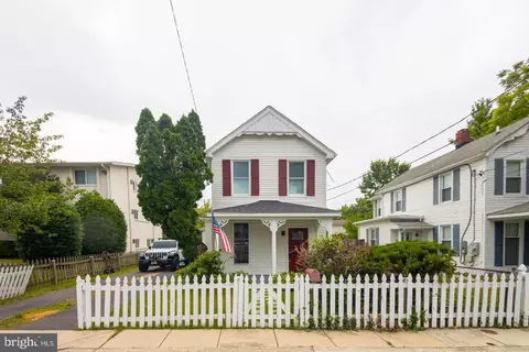 Exterior - 37 4th St, Laurel, MD 20707 photo 1 of 7