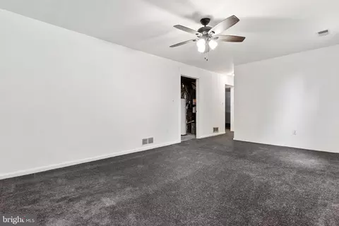 Living - 1433 10th St, Lanham, MD 20706 photo 3 of 6