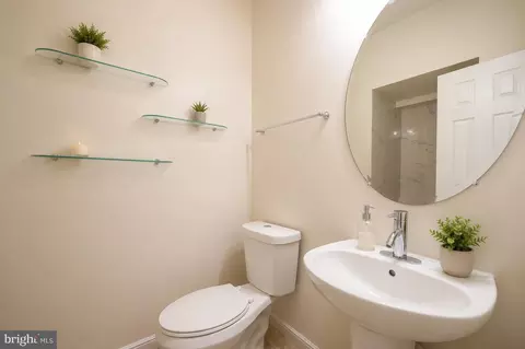Bath - 10225 Everley Ter, Lanham, MD 20706 photo 1 of 4